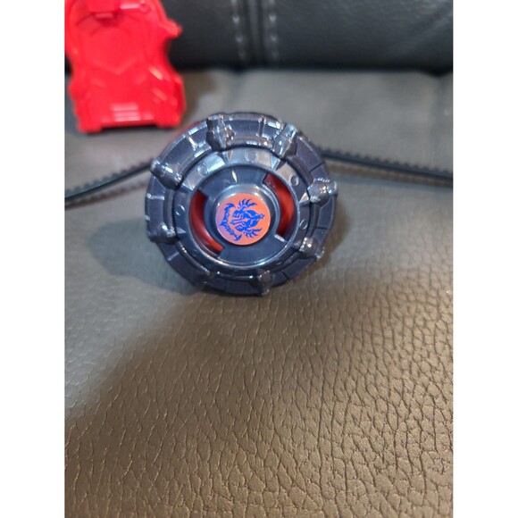 Beyblade XTS X-05 Tornado Destroyer Hasbro Tornado Battlers with Launcher - Picture 4 of 5